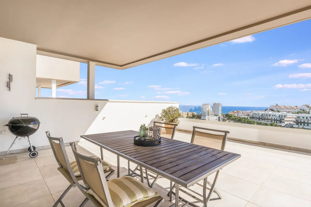 9ff025d9-541e-46e4-9f4d-b55b4da8d051