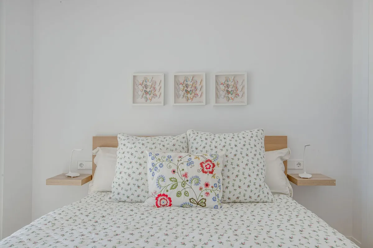 a3435111-0bd9-40f3-afa8-5826c155de32