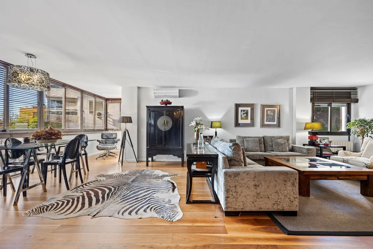 63f7b9e2-09d6-4004-962d-6814746141f8