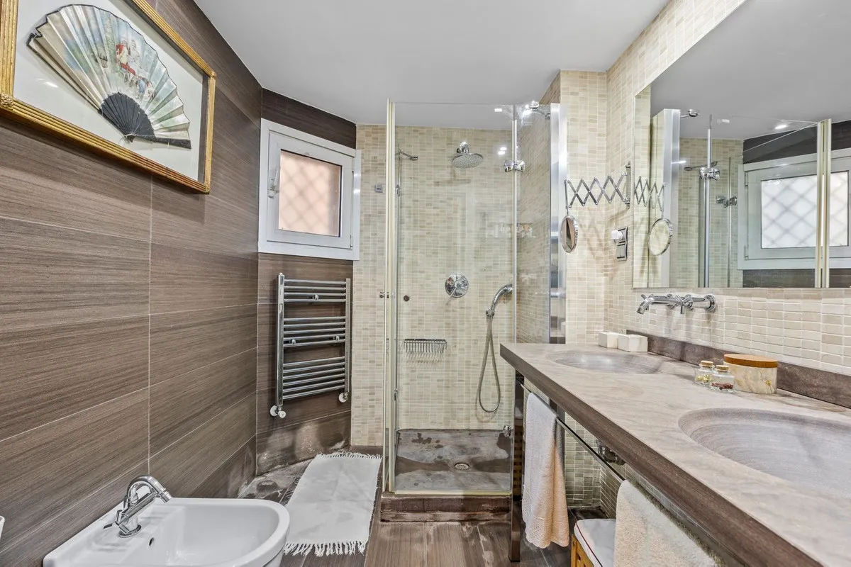 747bd872-3cff-432f-b3f0-7f2214348469