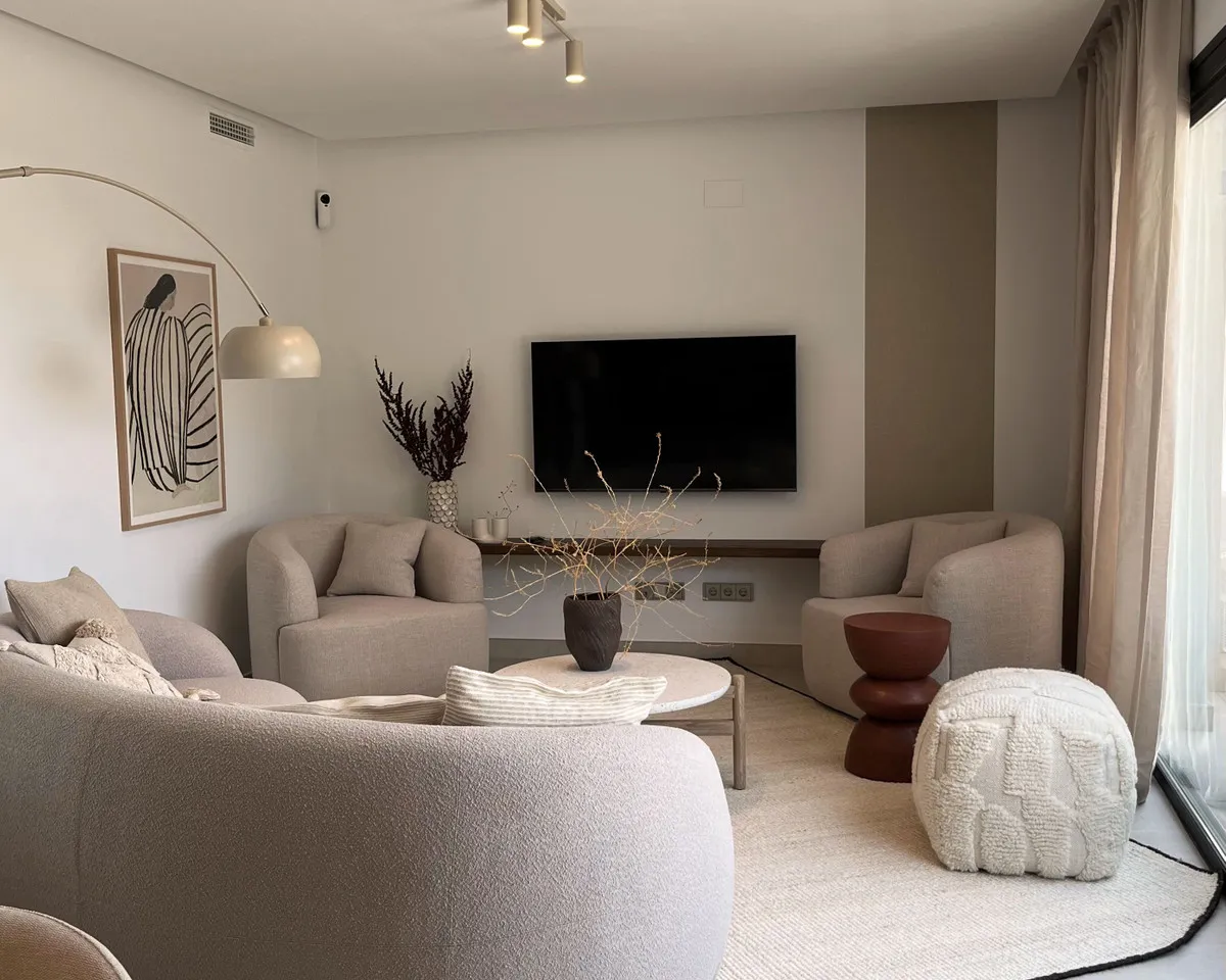 c81ddd83-1a4c-418c-9e12-4caf0ffb776d