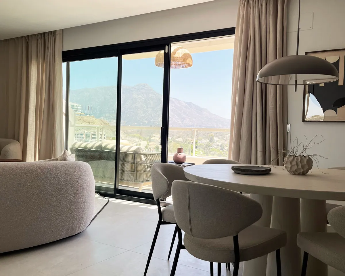 fc9b01c8-4153-43da-85ea-32532acadd6c