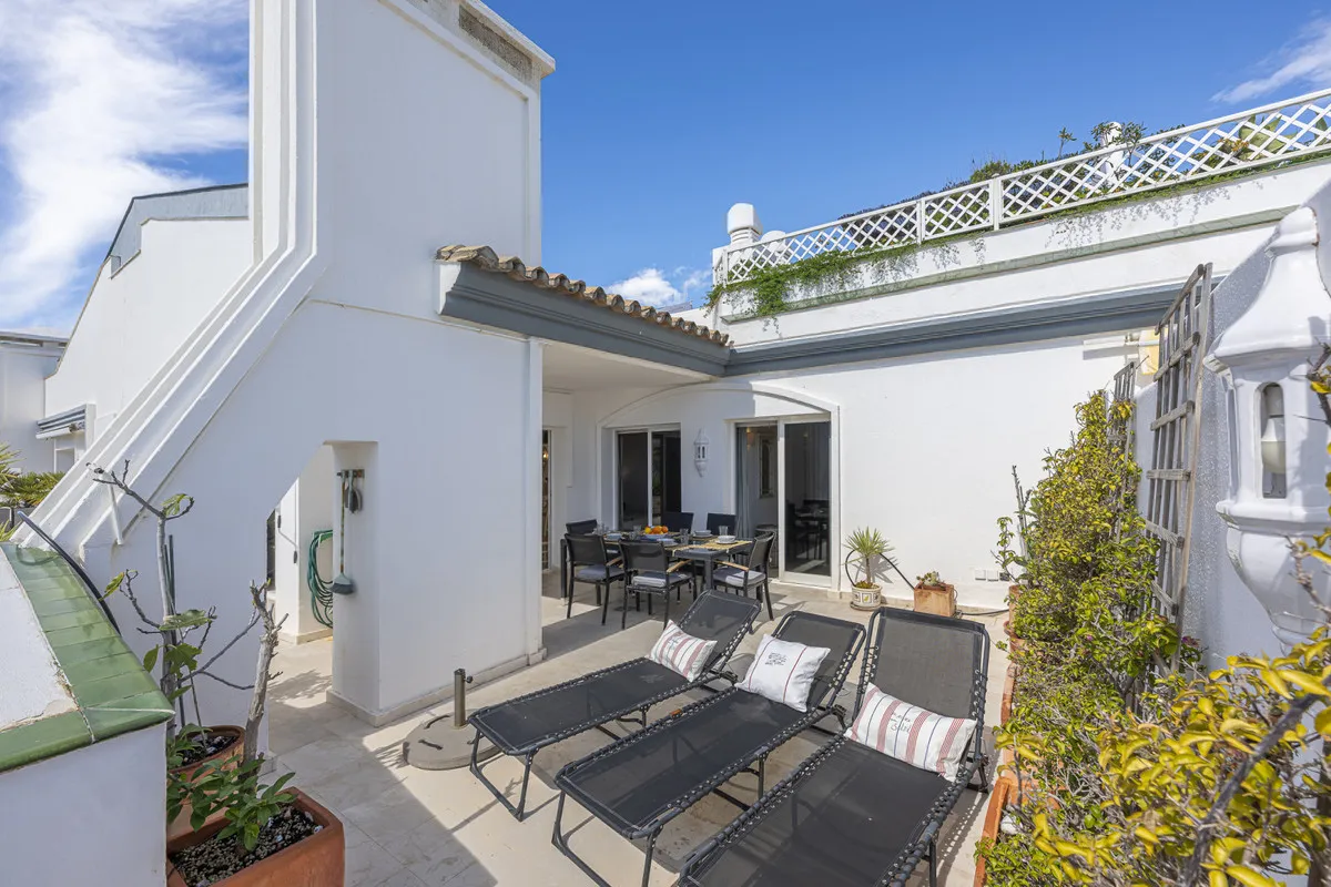 4ae228f3-90d9-4087-a124-e7f0a764aac3