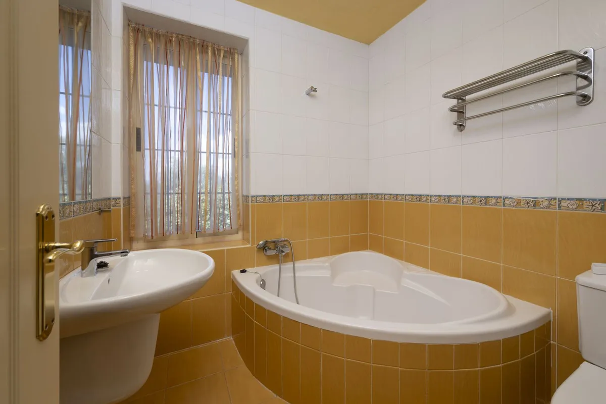 2c6e1de5-3b68-4bf9-b58e-0c94e06ff461