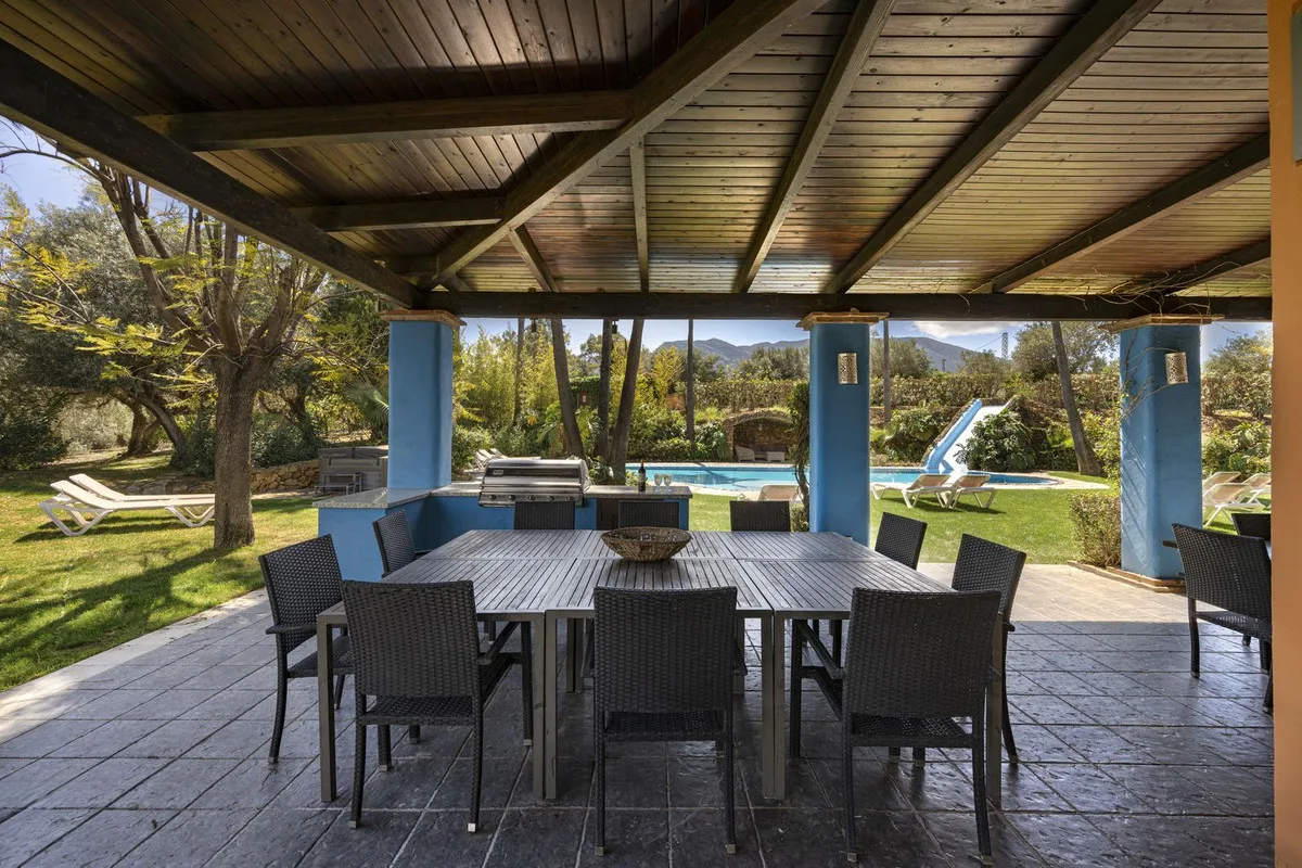 4c032ee5-ae10-42e8-ab97-fd613d2e6597