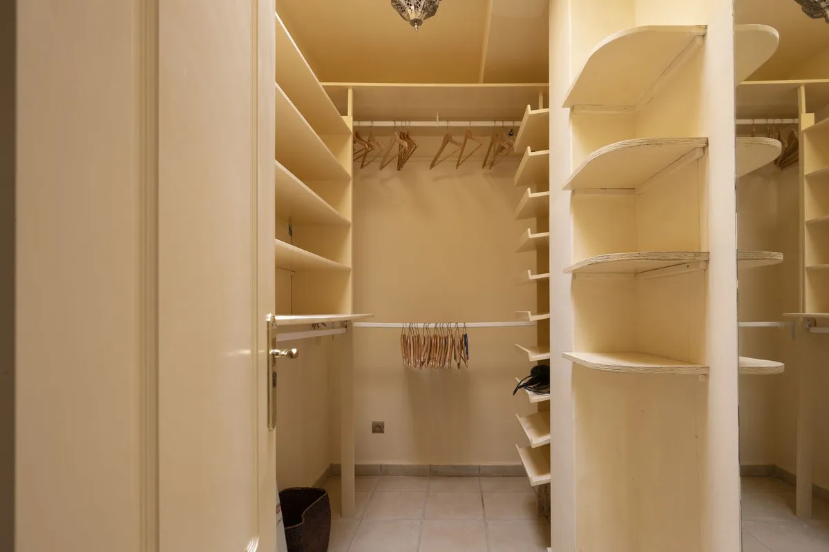 77a6bed8-1f6e-4c7a-a957-894f588ea4fb