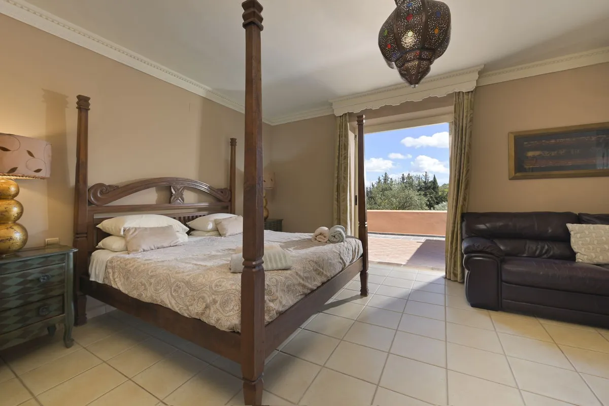 7b3912b8-22ef-4573-893c-7e144c135c88