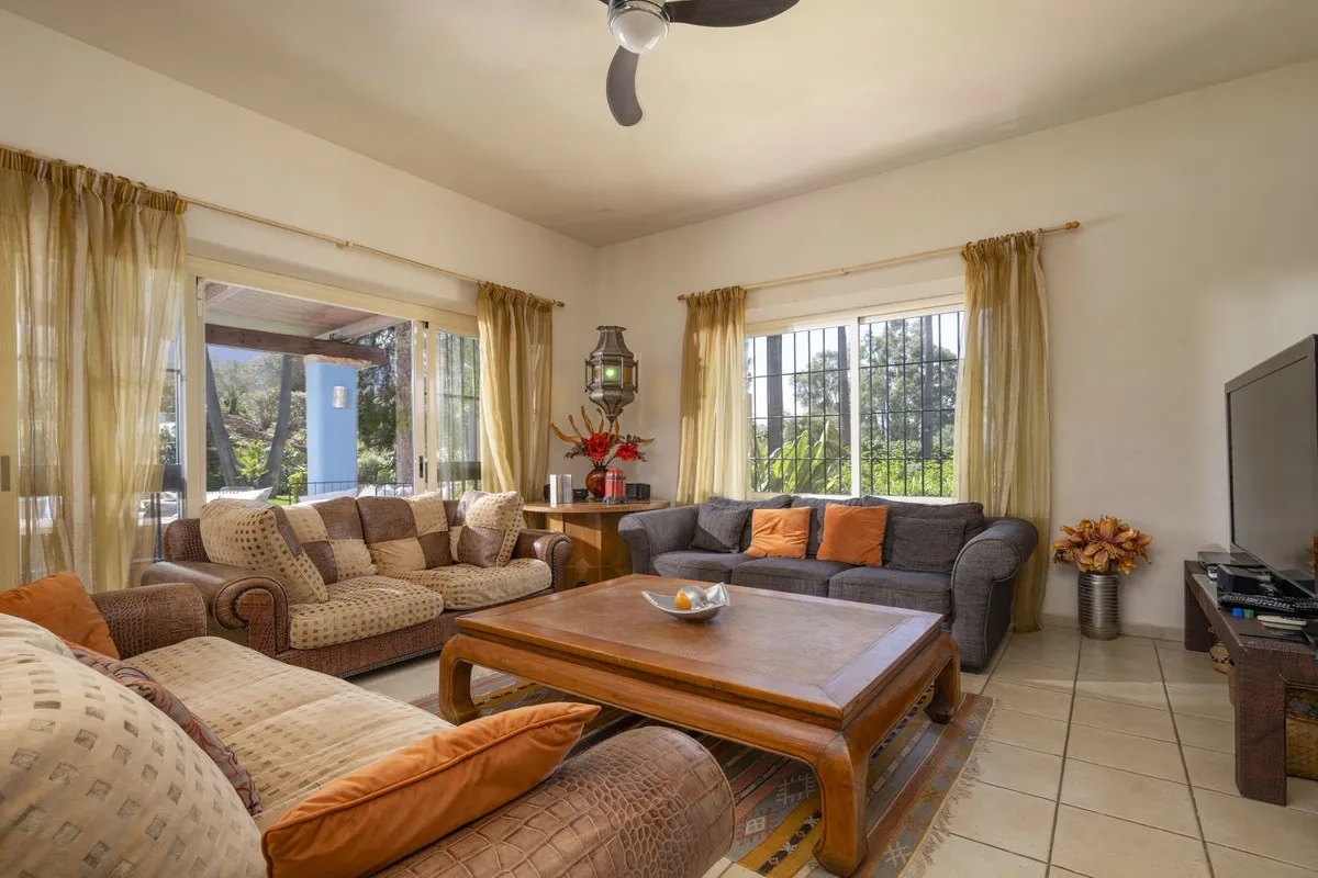 a64c4c63-941b-4a06-a44e-236b80f4571d