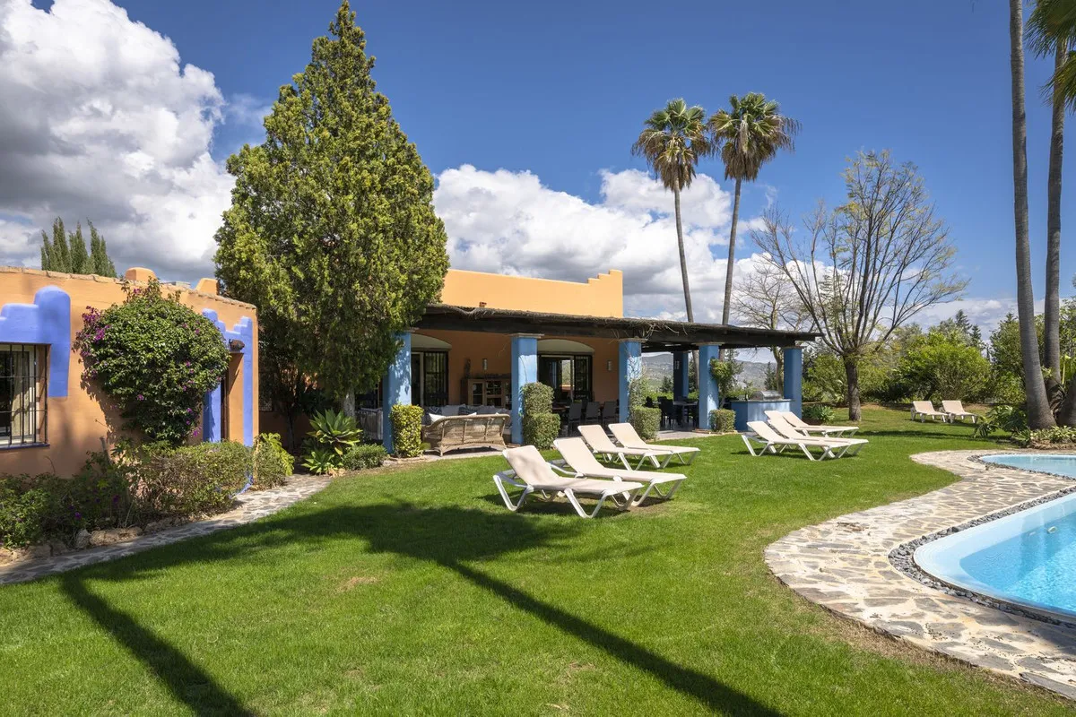 b8e45c82-fd24-4f0b-a755-be56d444cf60