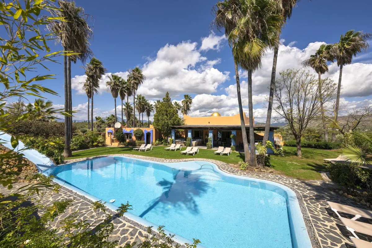 cd23e190-60f9-4100-8bba-6c38c111625e