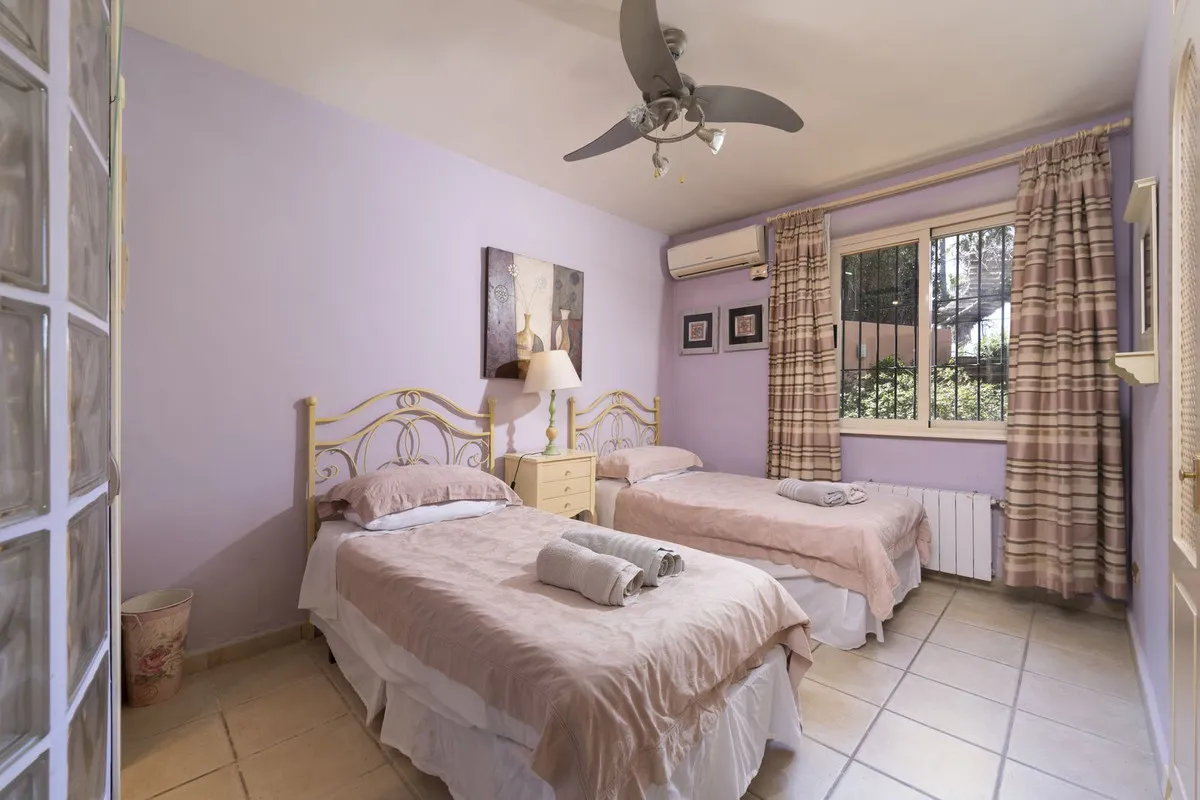 fea51ec3-e9cb-4c02-8ced-1fdada5921ff