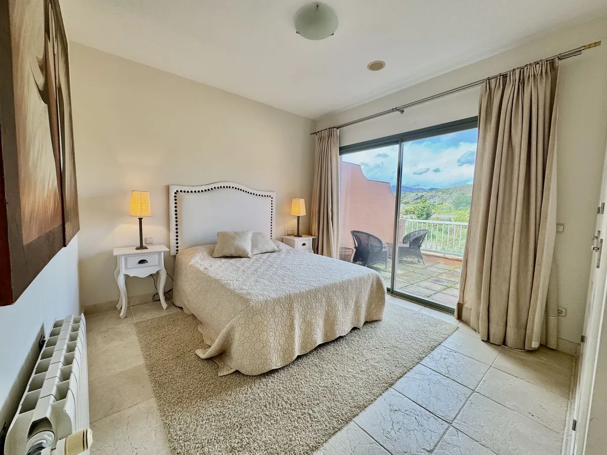 1bf83237-c1aa-48b2-bc4c-5588818de2e9