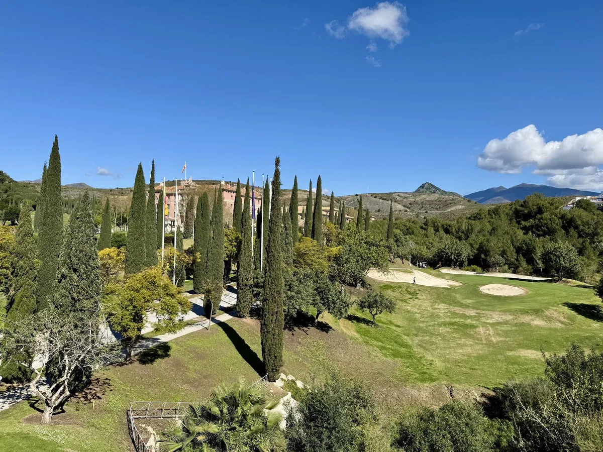 1c2ce9df-c3c8-4d45-b987-d527fc01d1c1