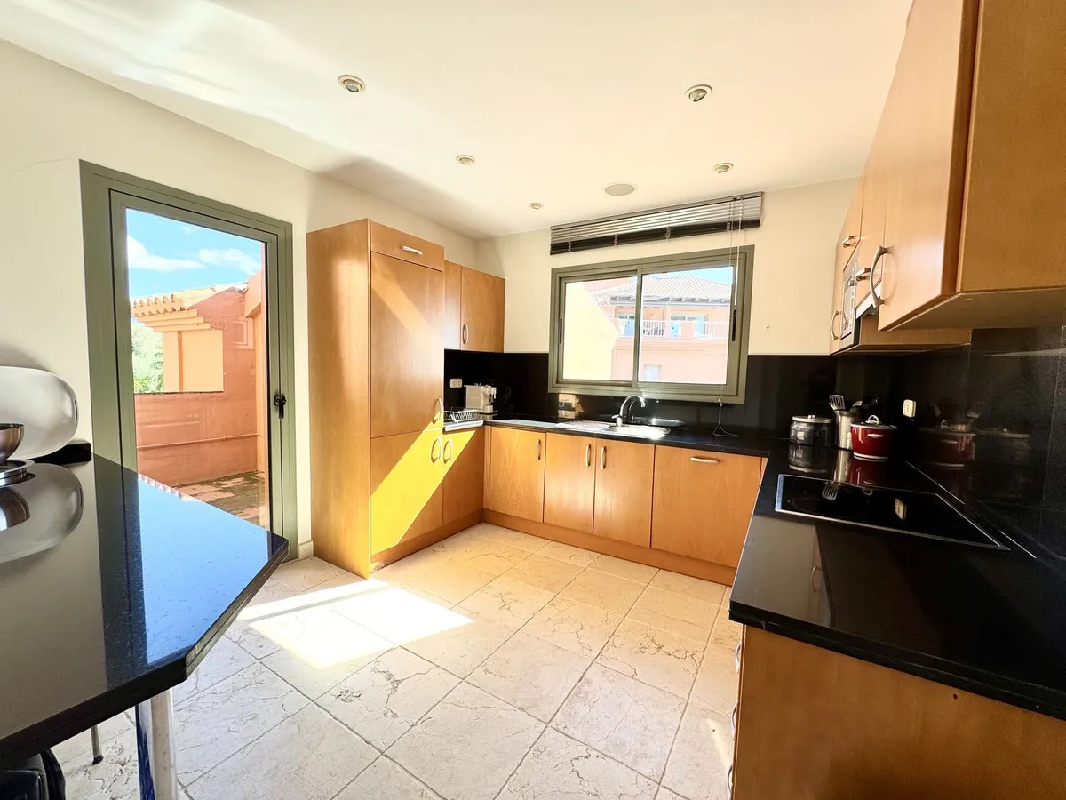 3ed08b31-7a53-49bb-9506-6653baf61a8e