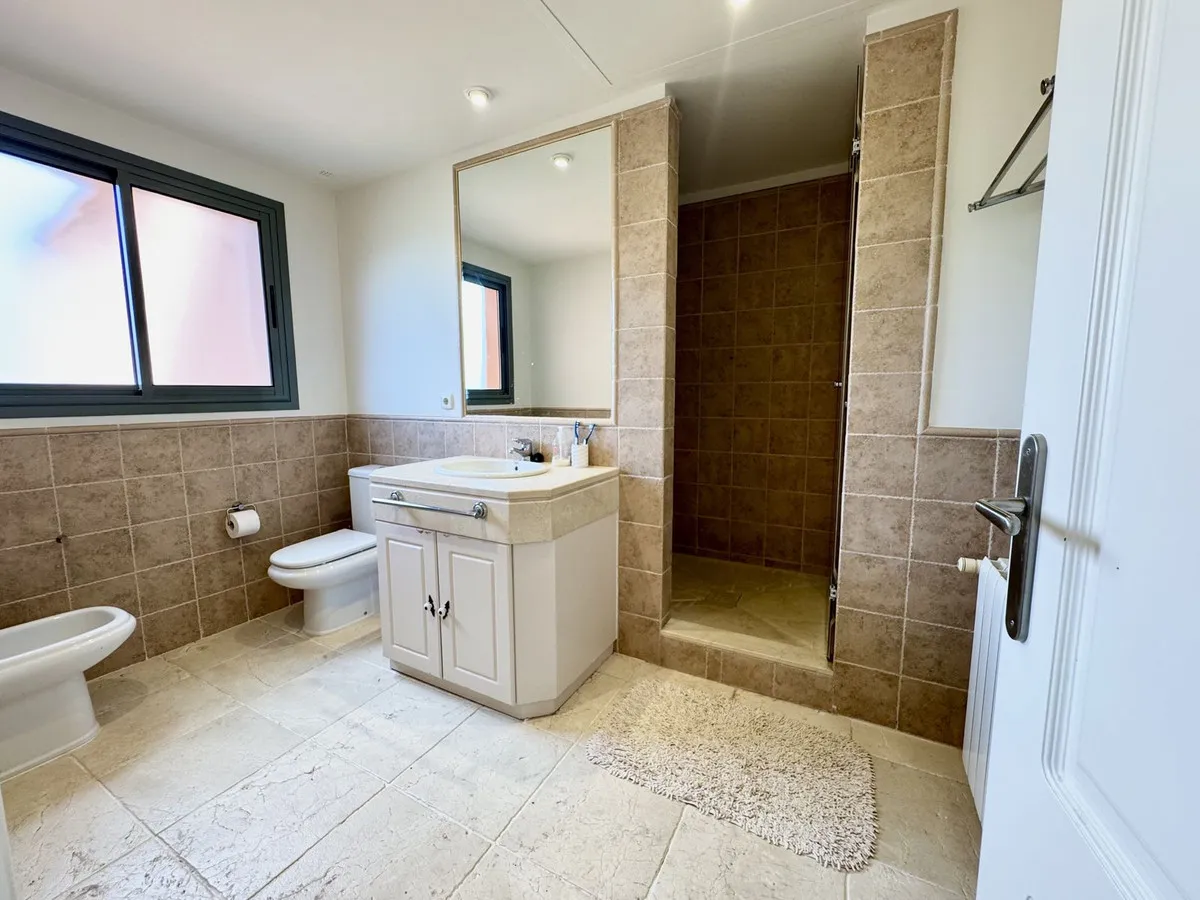 aad241da-5e3d-4425-8cfd-ceb70d60fa19