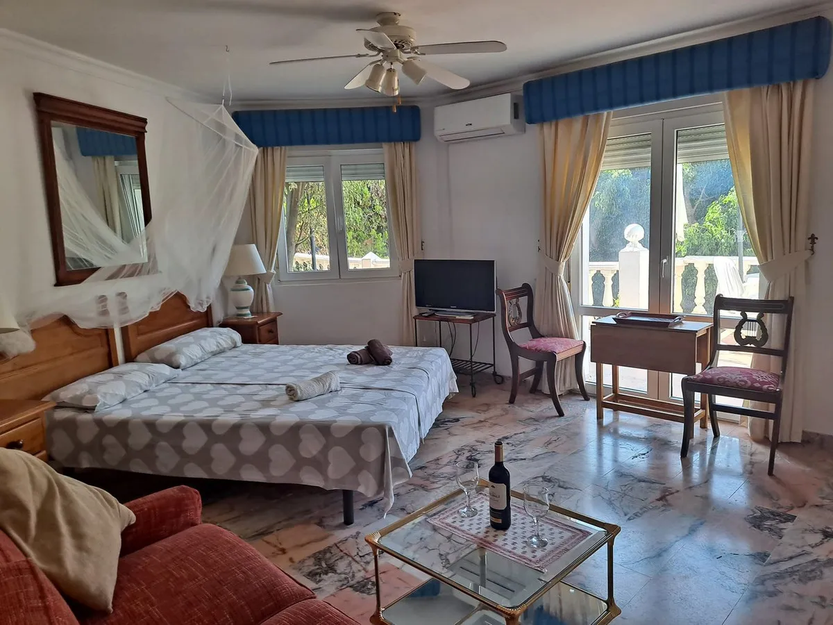 4ea74388-2018-4a5d-a2b3-d6e585e378fd