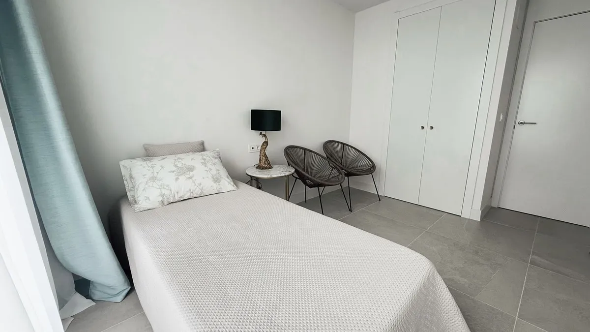 4c917c9e-3df3-4bb0-9da4-b605846f66de