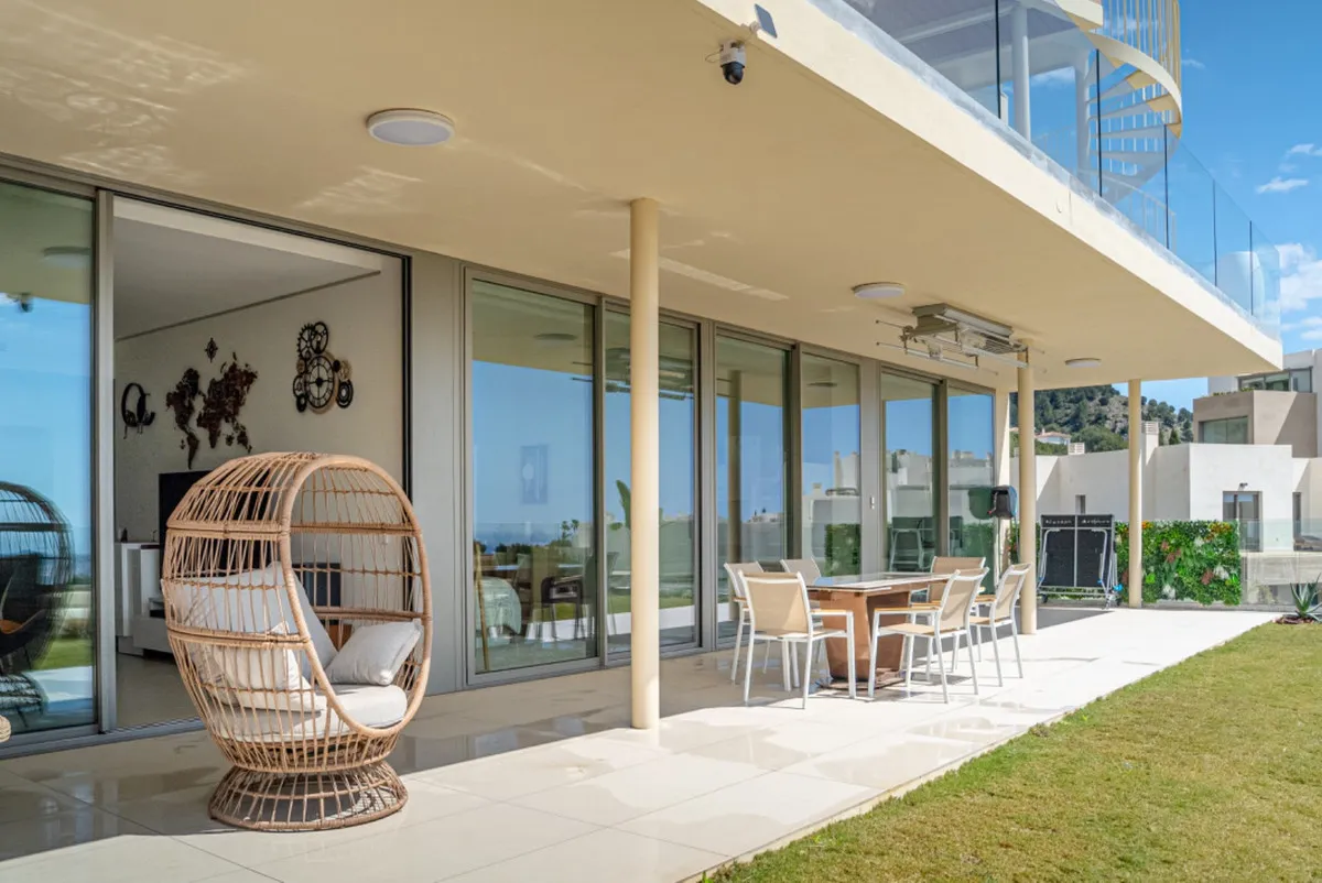 6fd0f4e5-d64a-4c37-8768-515eeb3c093c