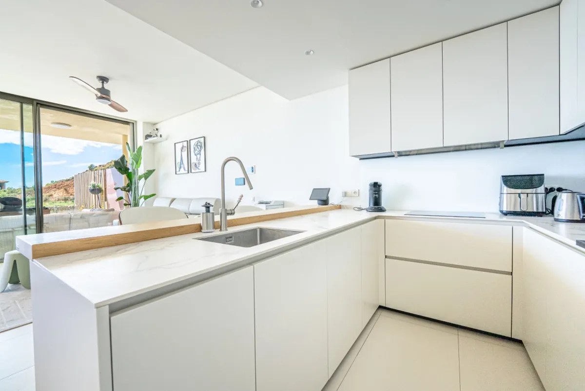 e5e1cf35-f22d-4dcd-99b9-be84ed4d3679