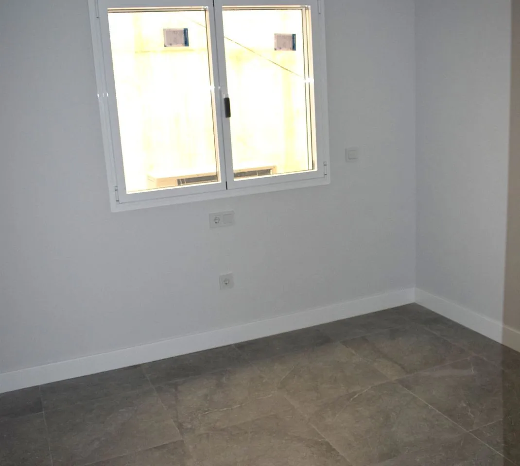 35f39c16-4935-4faa-b76c-7d840f114476