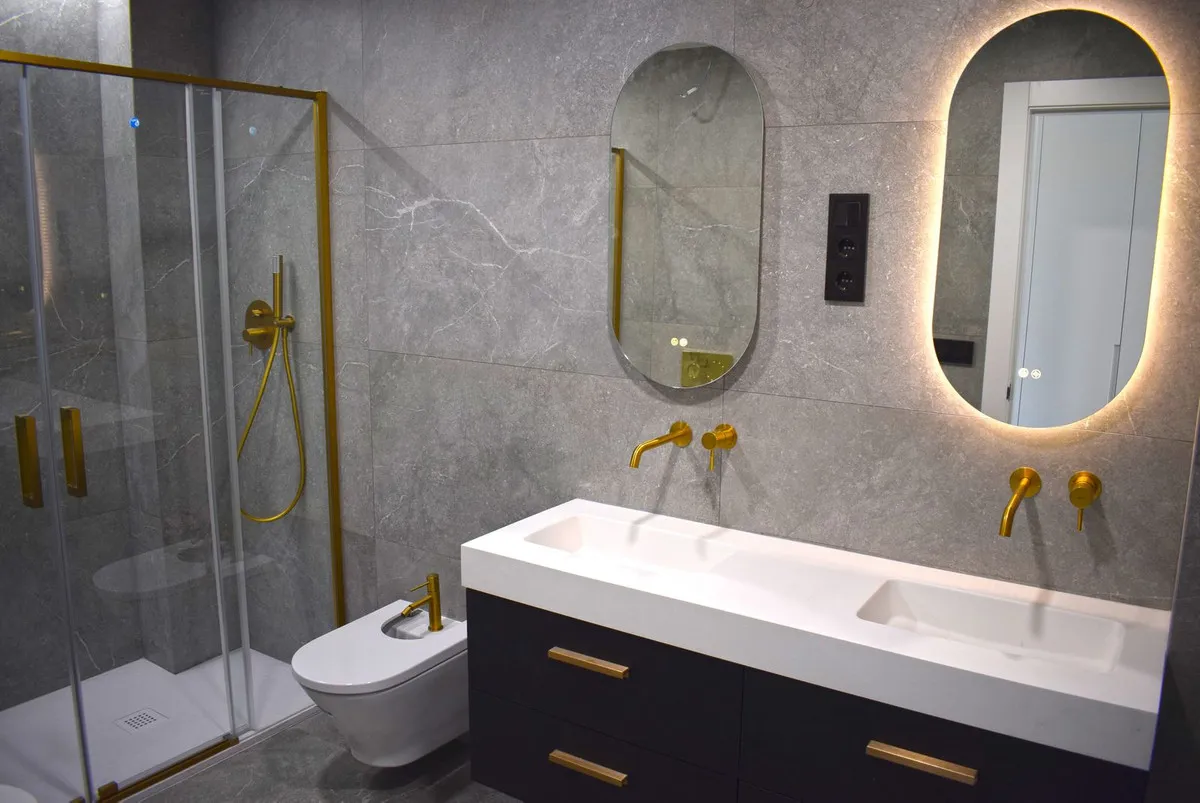 c3329544-1160-4943-8d50-169a203965ec