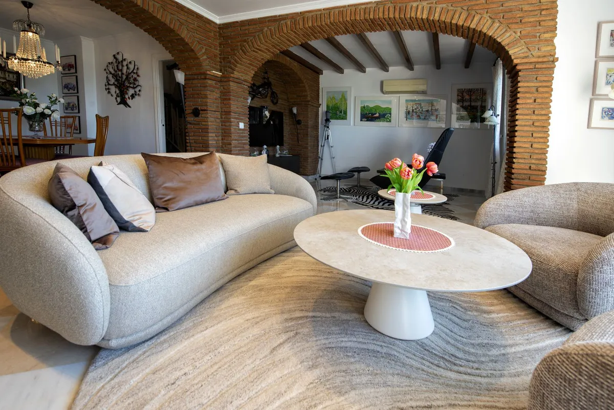 4a9f6455-c0fe-49c8-b92c-d1229d25f862