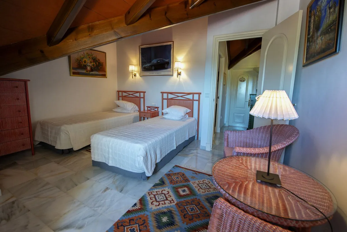 b884641f-7d46-4779-ac9e-8cf87dba5840