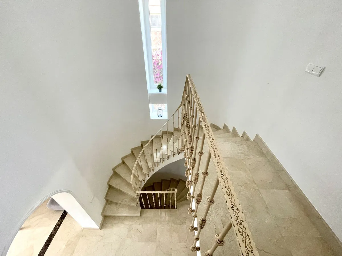 2d8e4b2c-bfbc-405e-bcc9-4dc6f3d21a2e