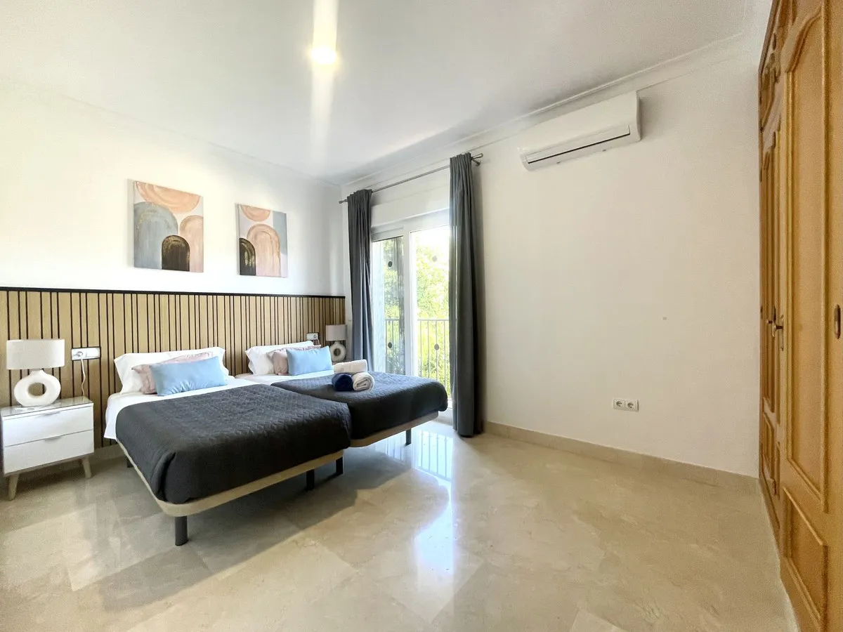 374eef1f-5ec6-44f0-b1c9-9ed3f1242113