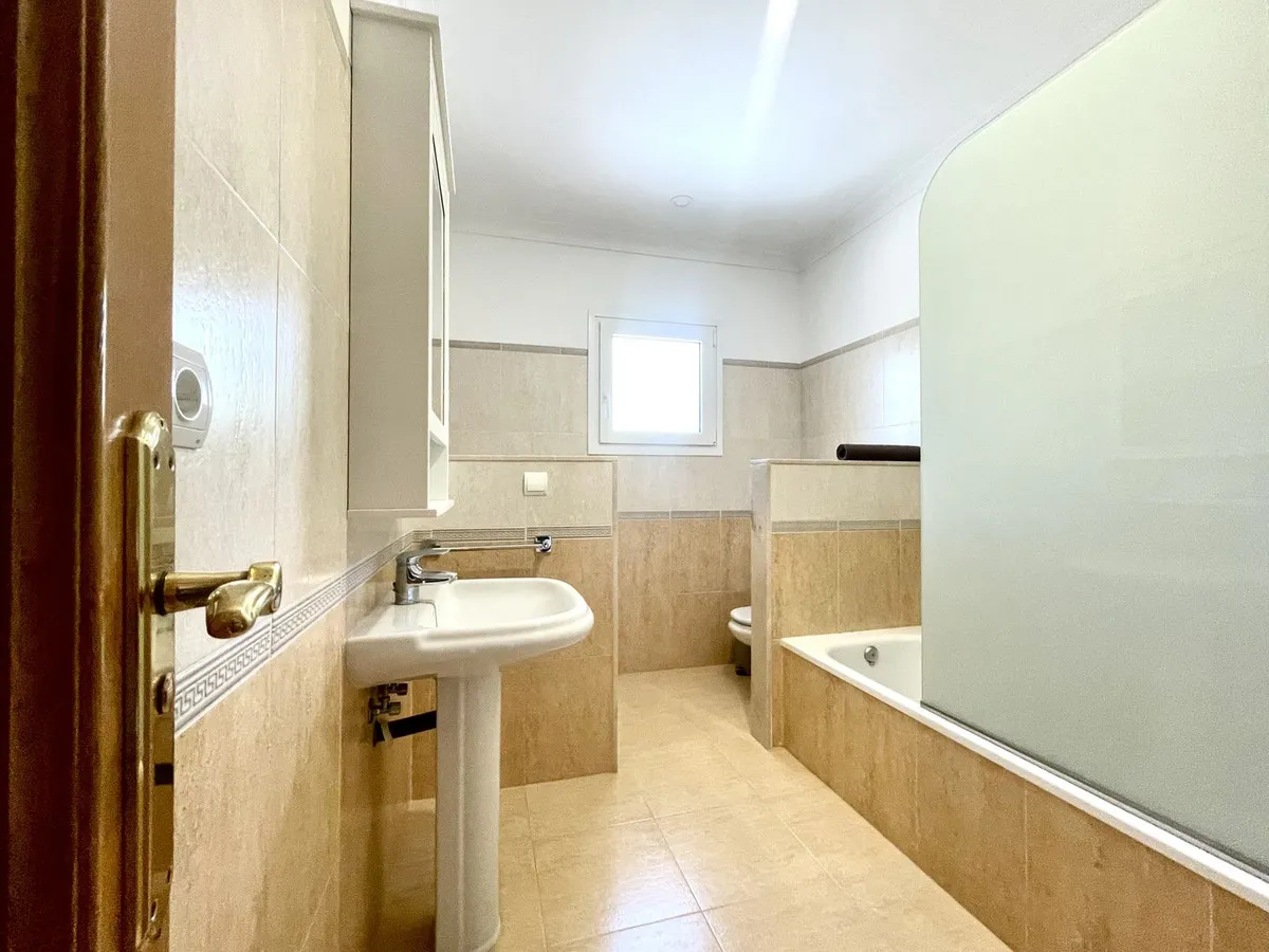 ac07a13f-7818-43c1-bb31-f165bb117aa5