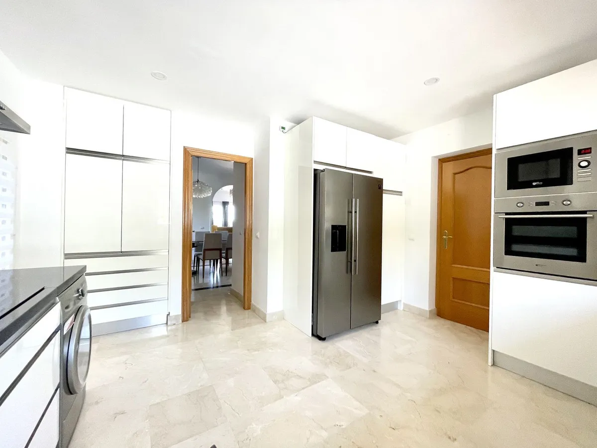 c8d5c8bb-8f84-48b5-8dbd-47b5f33767a1