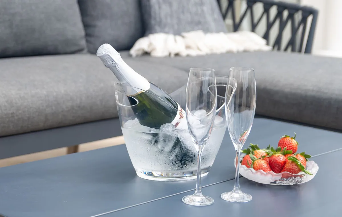 11b17d8a-0c11-4f81-a733-a4116b7422e1