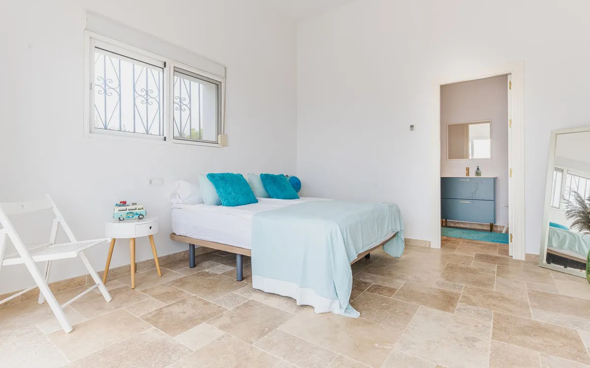 6085badd-3b89-4998-b260-04b3e5ef4336