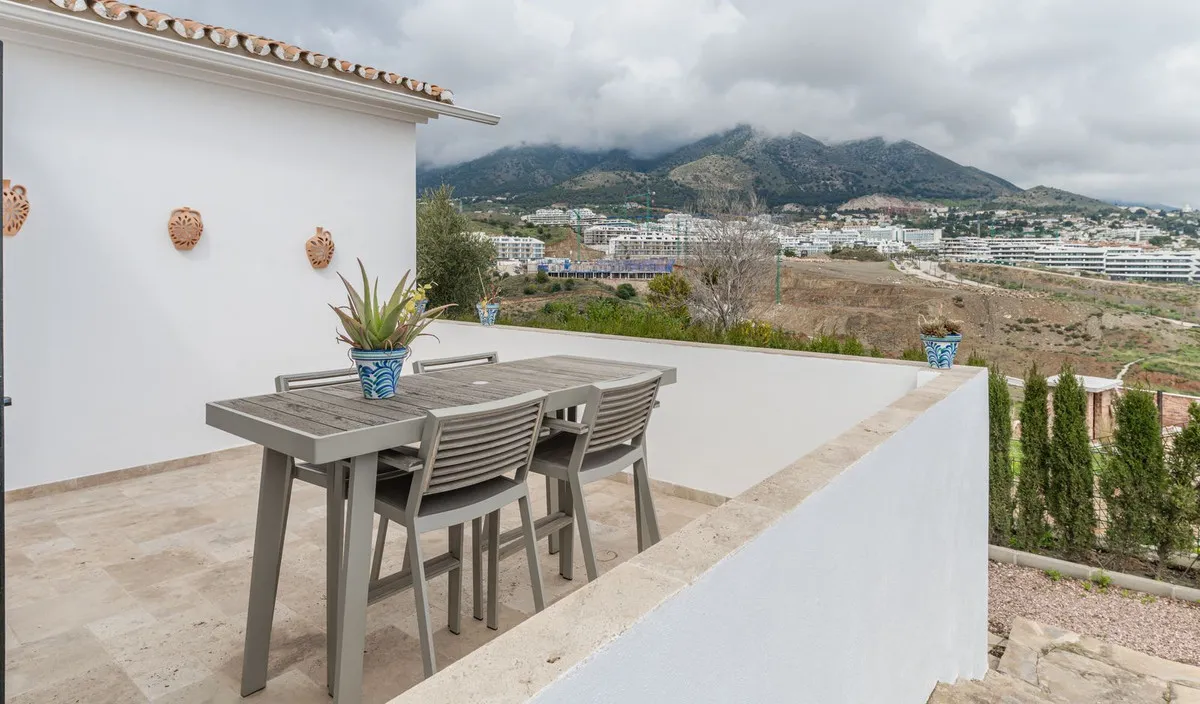 6ce58bf5-5e8e-4c3a-9ebf-19fe14dade99