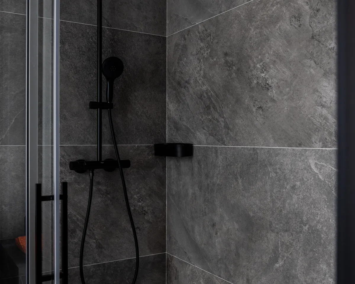 c195f8e7-f835-47be-abbf-a89105fe07f4