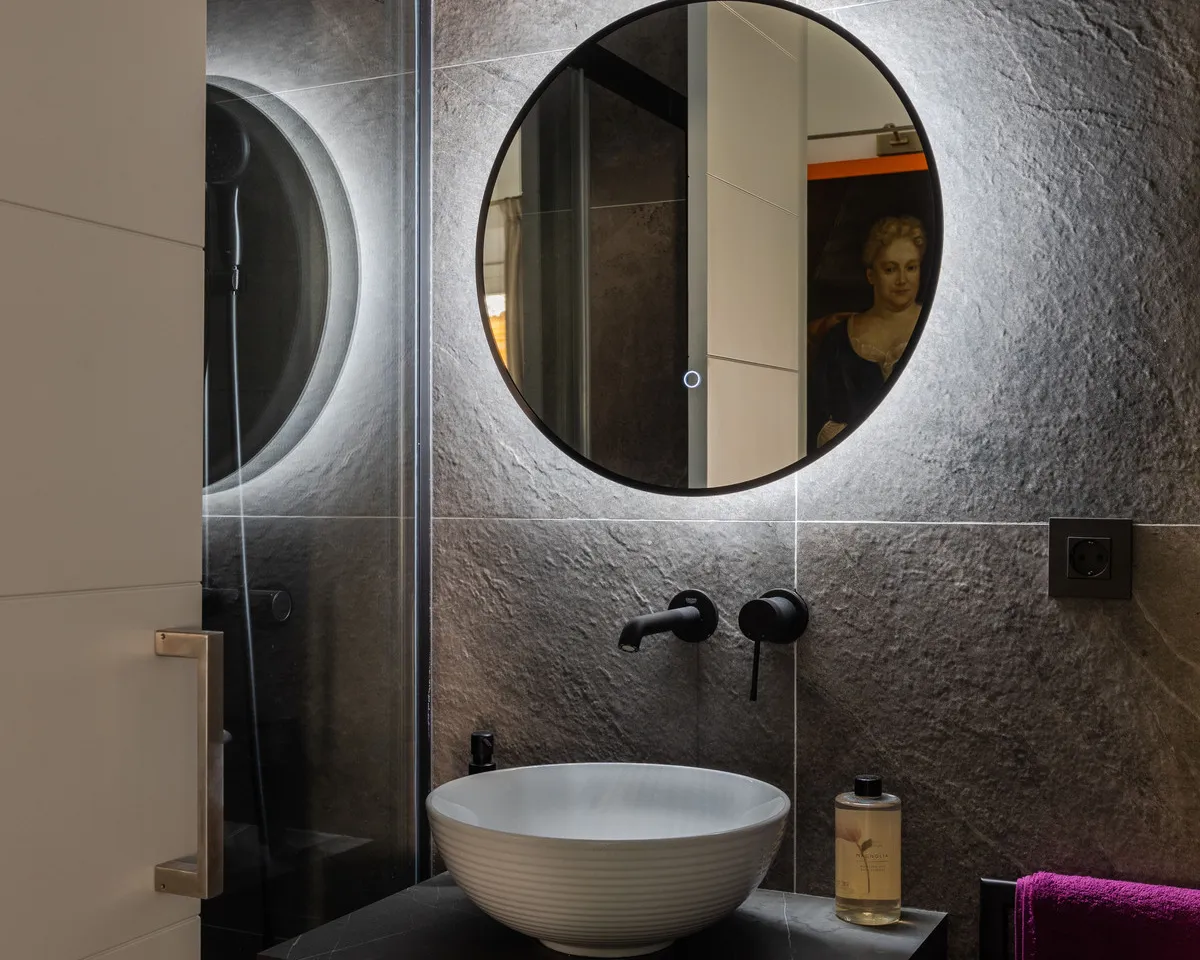 cdf5efba-3392-422b-9021-867b1e1bc342