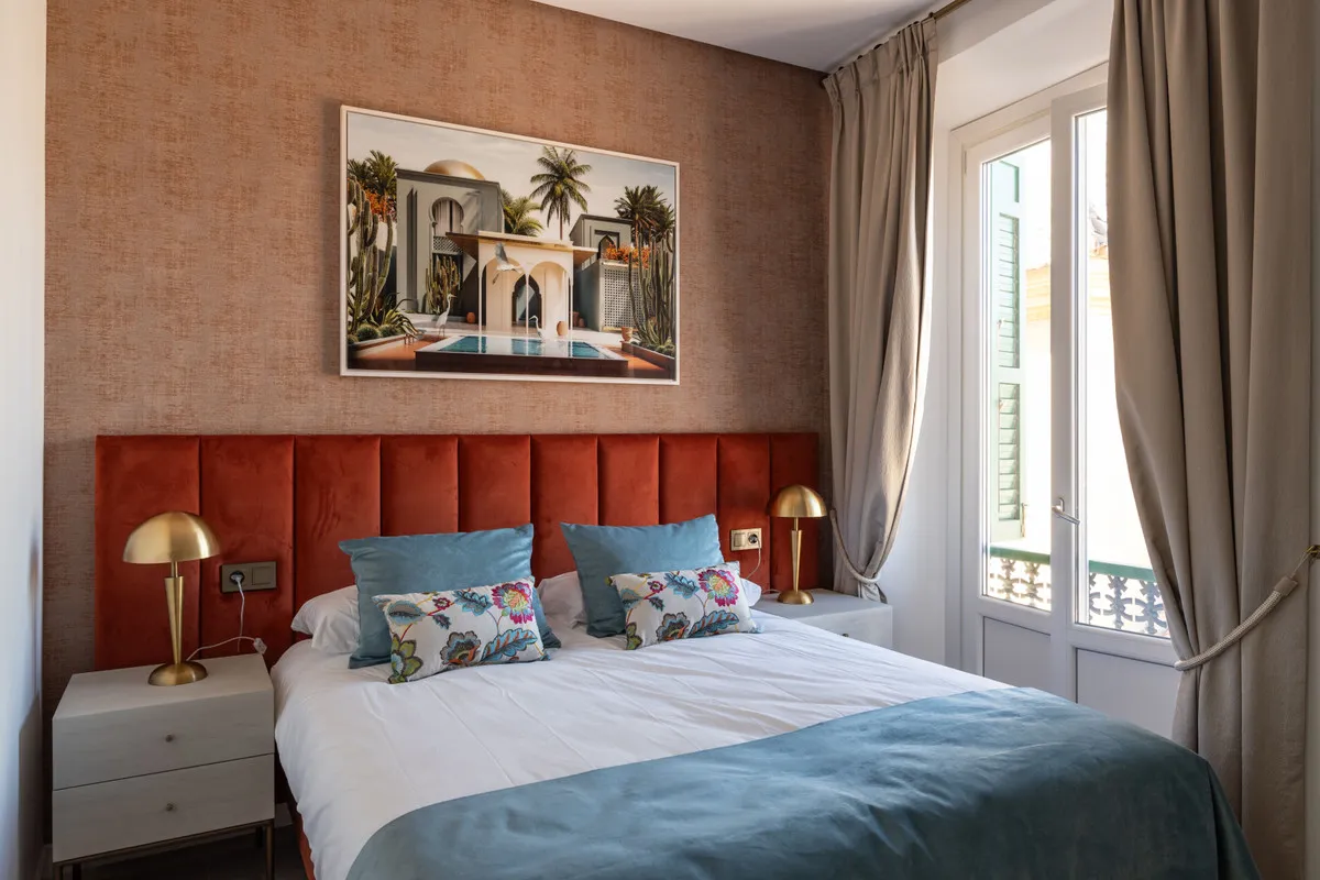 ea51ad6e-621e-453d-982a-0159d34f9d43