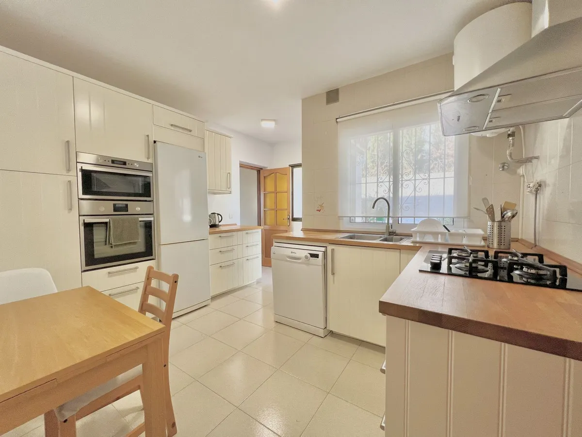 29455995-85c2-4a0c-891c-3c37b51973b8