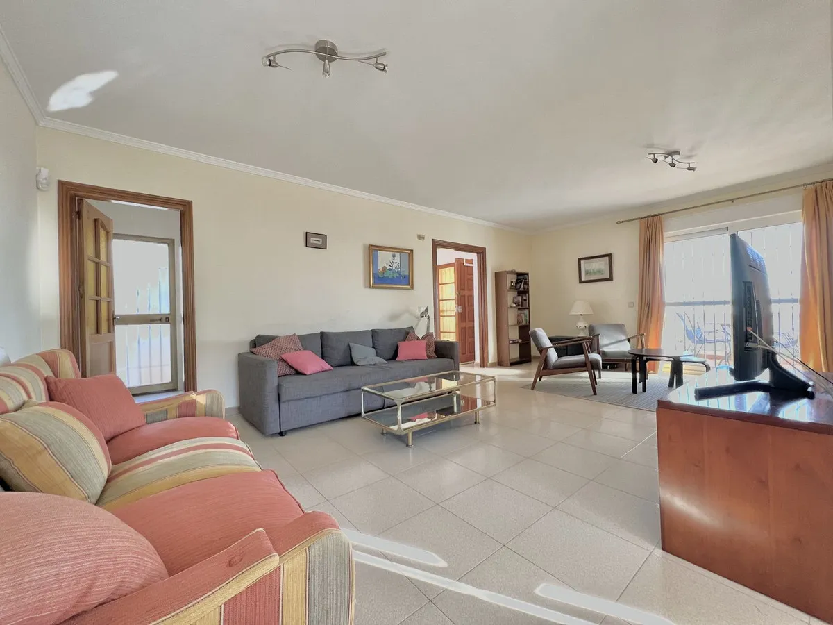 4df6a988-f80a-4bea-b715-5acd5964a3e6