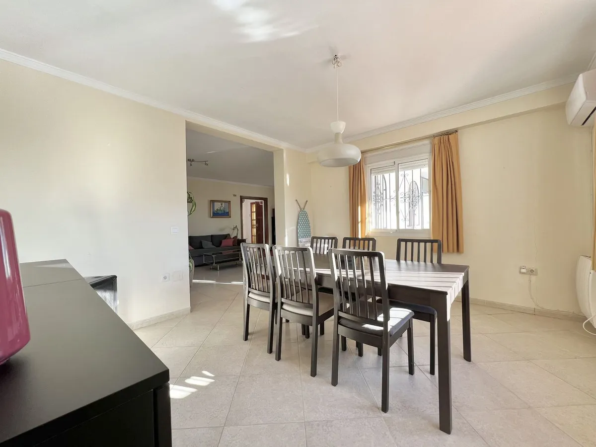 9876346d-f341-4881-9720-8425bdaad0a4