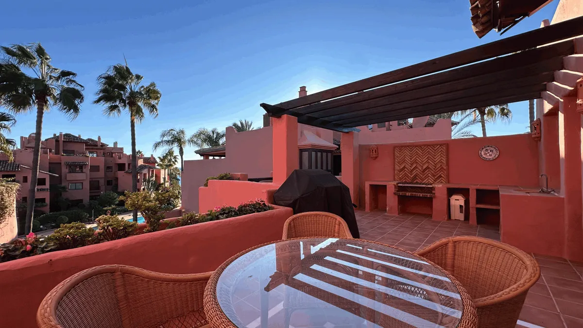 ee9a4256-304a-4103-9c23-afdab5b42612