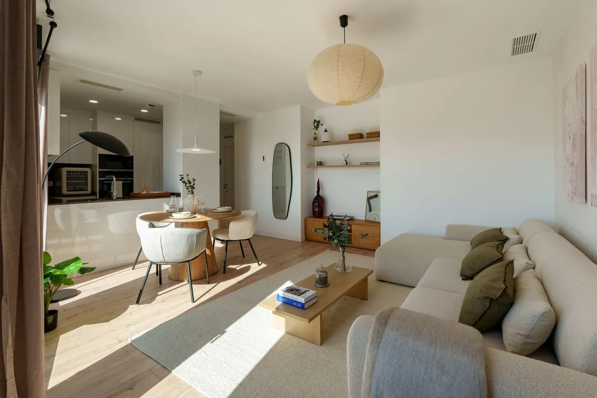 8bdb78bc-8b17-4c44-93ef-d8745a2b8eed