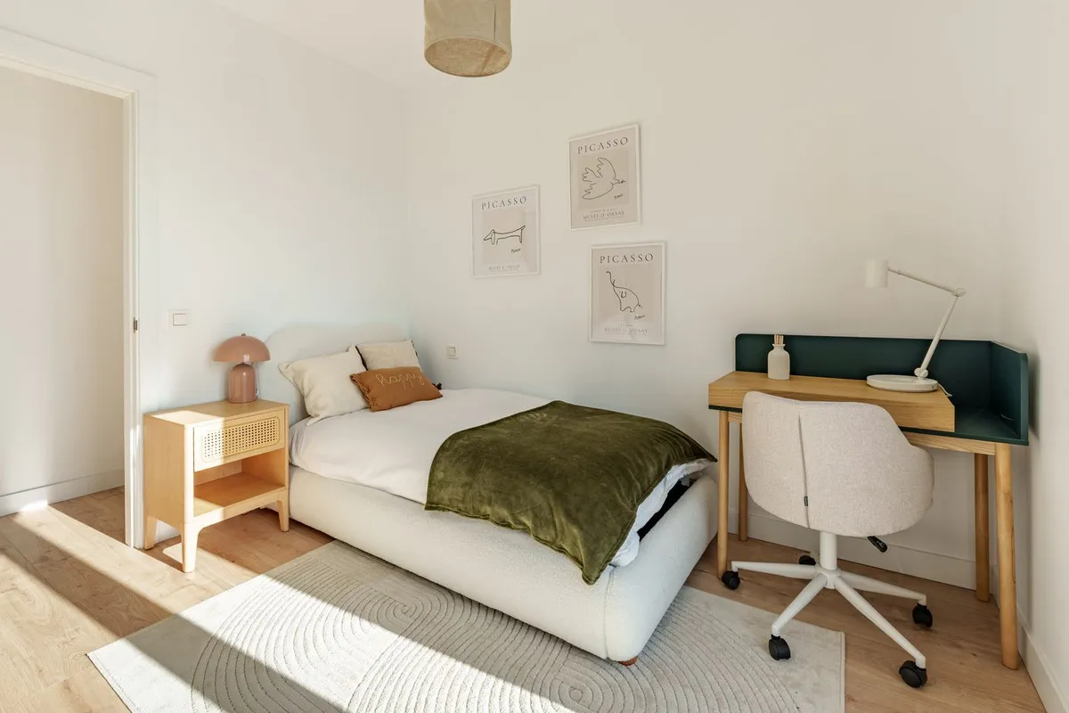 9a19a979-9c5e-4f00-bc89-847264d8fbc1