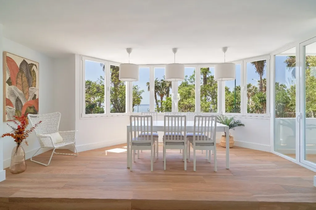 5e72ff53-b5f1-4465-bfb2-42ec1b996d80