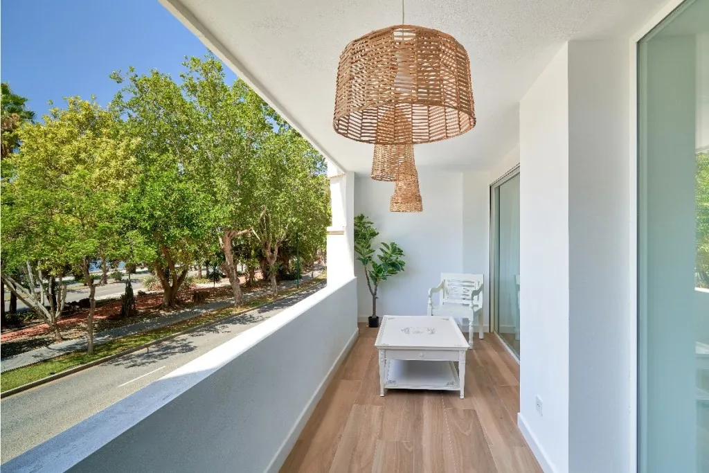 e398f03d-3f16-4799-adb8-c334d2e021d5