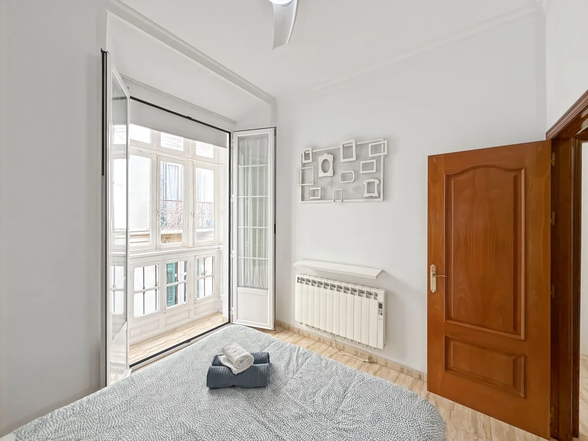 a0406937-26d3-4fd2-afd0-f17539090a09