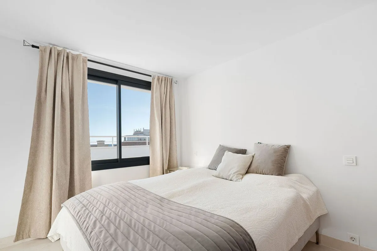 073ecae6-1fb0-49c2-ad79-bde42e6b50ba