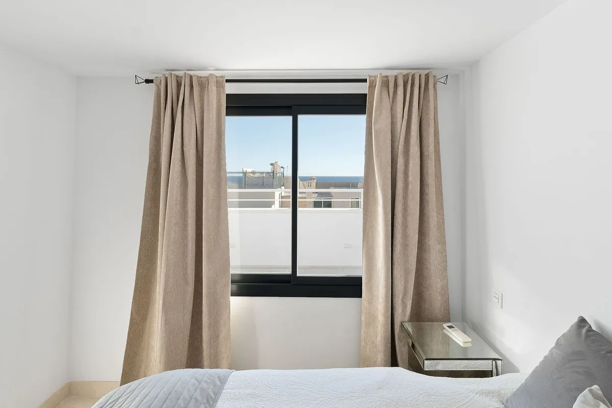 ae20749f-b0ef-4b8e-bbab-d73653bffff9