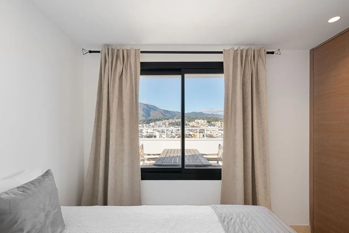 d058d3be-86f3-4c3c-8c17-00b48efba235