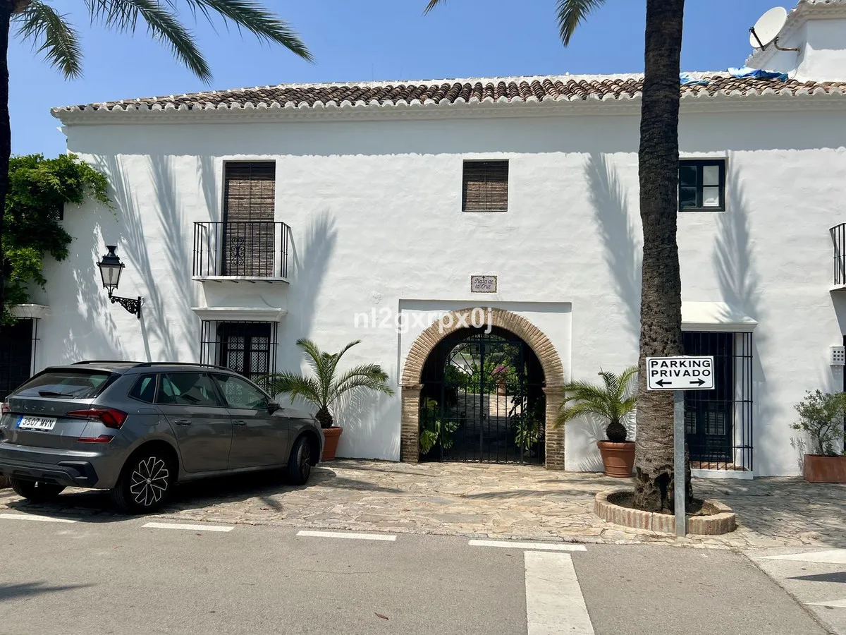 0bd34582-c16c-463d-b026-da3d119b1af7